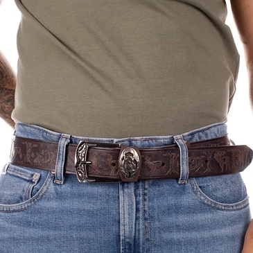 Vadász öv vaddisznó mintával barna színben 135 cm-től 90 cm-ig