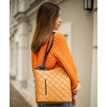 FAIRY Valódi bőr női válltáska hátitáska barna színben