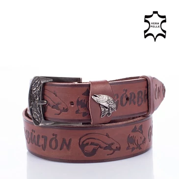 Horgász öv csuka mintával barna színben 135 cm-től 90 cm-ig