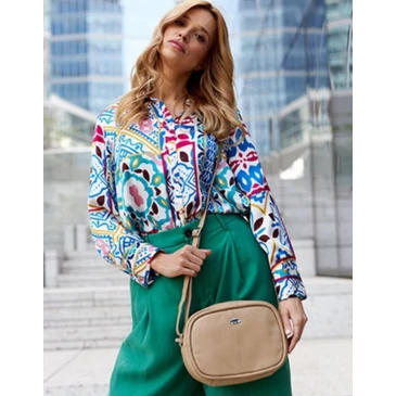 Valódi bőr Női oldaltáska bézs színben