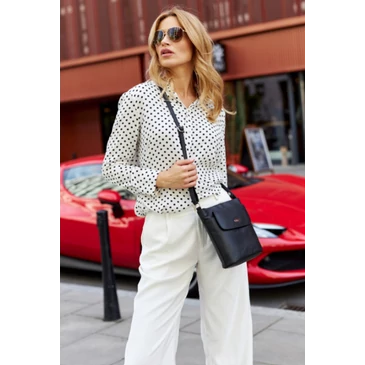 Valódi bőr Női oldaltáska fekete színben