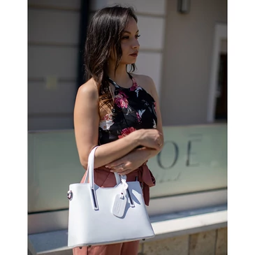 Valódi bőr női táska fehér színben