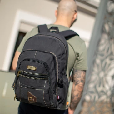 Outdoor vászon hátizsák Fekete színben