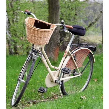 Fonott kerékpár kosár barna színben