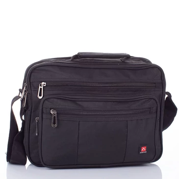 AdventureR Férfi válltáska fekete színben 
