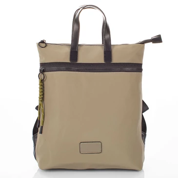 Sokzsebes vízálló női hátizsák 