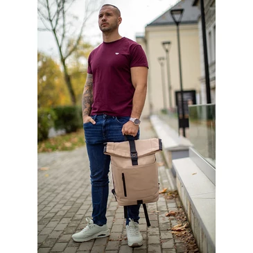 Bézs vízálló többzsebes laptoptartós hátizsák