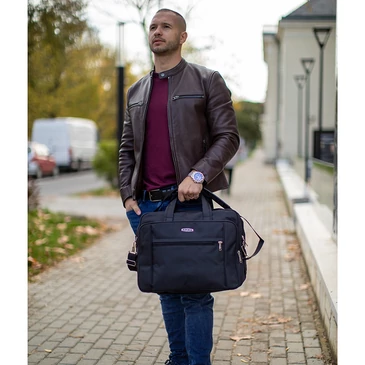Fekete üzleti táska laptoptartóval bővíthető 