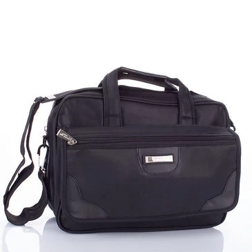 Fekete üzleti táska laptoptartóval 