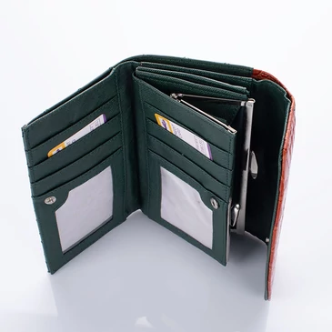 Női csatos nagyméretű pénztárca