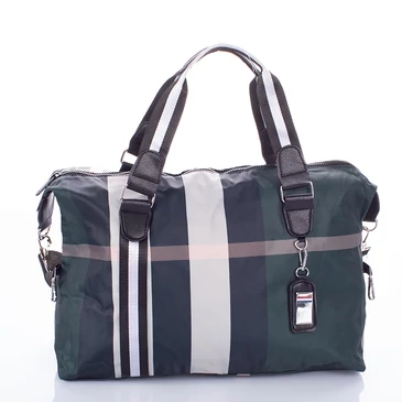 Utazótáska Wizzair méretű fedélzeti táska 40 x 30 x 20 cm