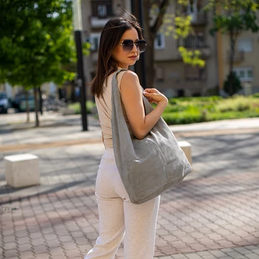 Valódi bőr női táska szürke színben