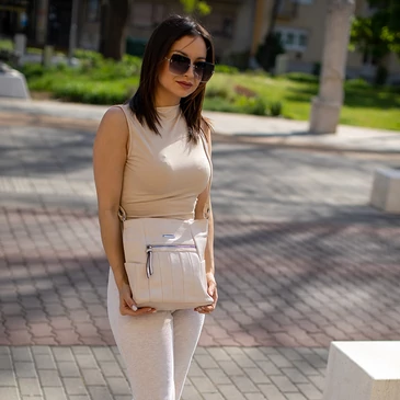 Silvia Rosa sokzsebes női oldaltáska 