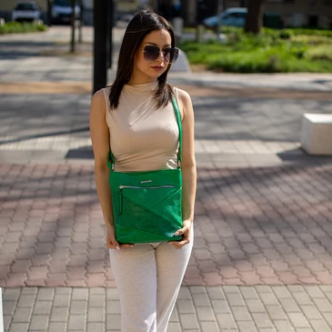 Silvia Rosa sokzsebes  női oldaltáska 