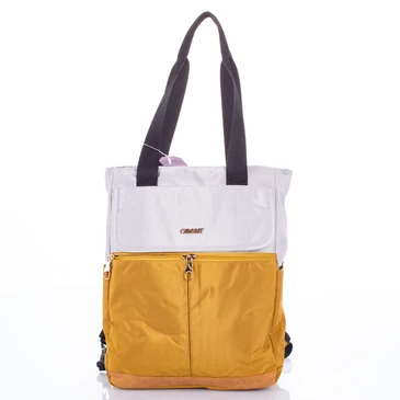 Sokzsebes női válltáska hátizsák