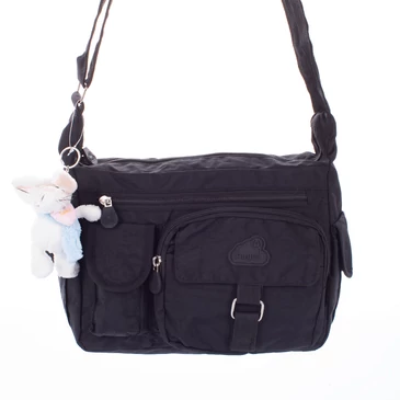 Angel sokzsebes női oldaltáska fekete színben ajándék kulcstartóval