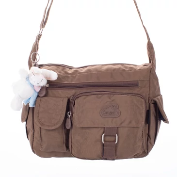 Angel sokzsebes női oldaltáska barna színben ajándék kulcstartóval