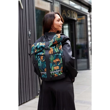 Peterson Fedélzeti hátizsák Ryanair fedélzeti ingyenes méret 40 x 20 x 25 cm