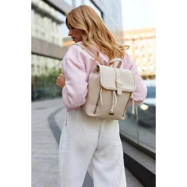 Stílusos női hátizsák Bézs színben
