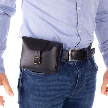Valódi bőr övre fűzhető táska egyrészes fekete színben DN83 Black