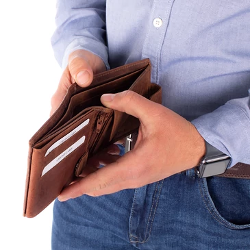 Motoros pénztárca bőr díszdobozban RFID rendszerrel