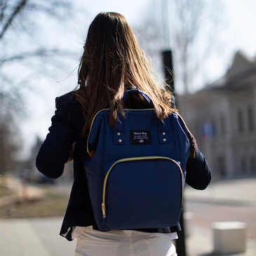 RYANAIR WIZZAIR KÉZIPOGGYÁSZ MÉRETŰ  HÁTIZSÁK  Kék színben