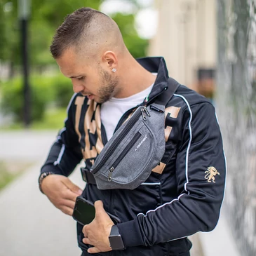 AdventureR övtáska bordó színben AT537