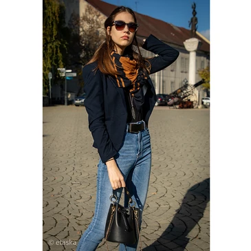 Valódi bőr női táska fekete színben