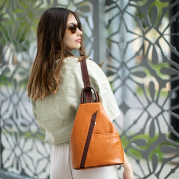 Valódi bőr női hátizsák Konyak+Barna színben S6925