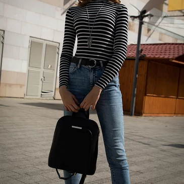 Női hátizsák tablet tartóval púder színben 15629 Powder