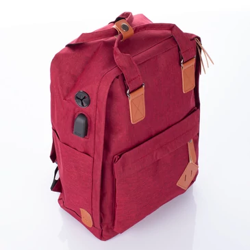 Hátizsák usb töltővel bordó színben