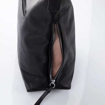 Sokzsebes női oldaltáska 