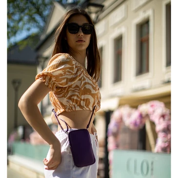 Valódi bőr nyakba akasztható telefontartó lila színben TR180 lila