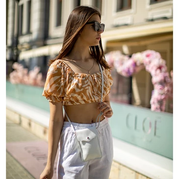 Valódi bőr telefontartó fehér színben