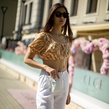 Valódi bőr telefontartó fehér színben