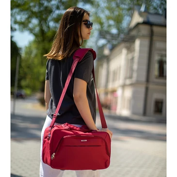  Bontour Fedélzeti táska 40 x 25 x 20 cm Ryanair méret piros színben