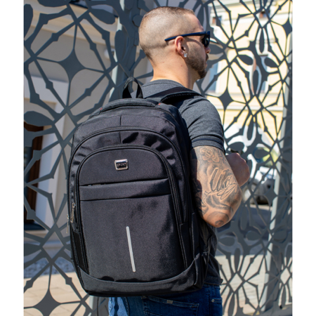  Laptoptartós Hátizsák fekete színben 8003-black
