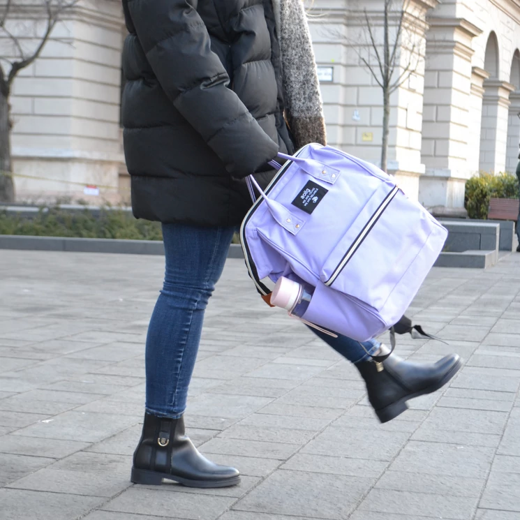 RYANAIR WIZZAIR KÉZIPOGGYÁSZ MÉRETŰ  HÁTIZSÁK  Kék színben