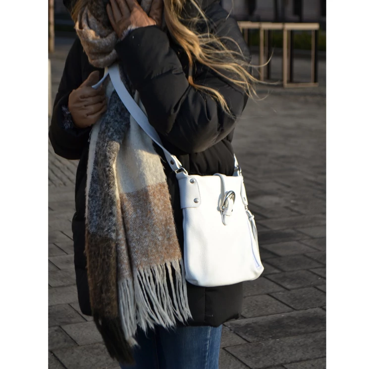 Valódi bőr női válltáska fehér színben TR234 White