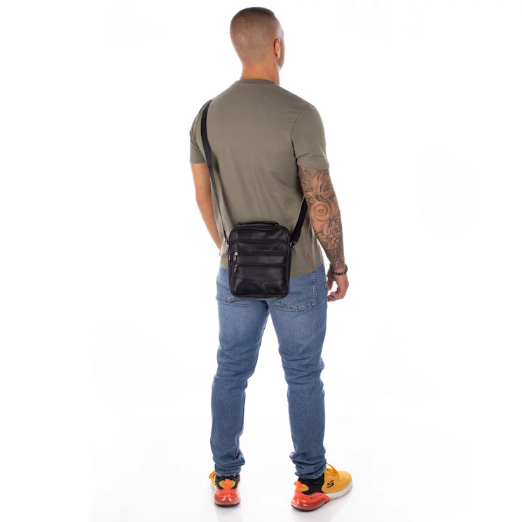  Valódi bőr férfi oldaltáska fekete színben 6612-black