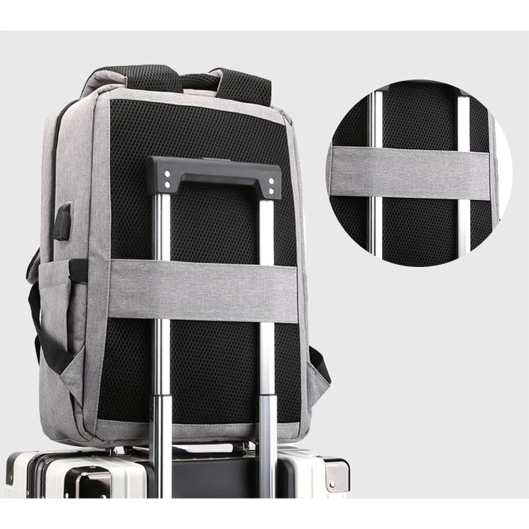 Fedélzeti méretű laptophátizsák  USB csatlakozóval