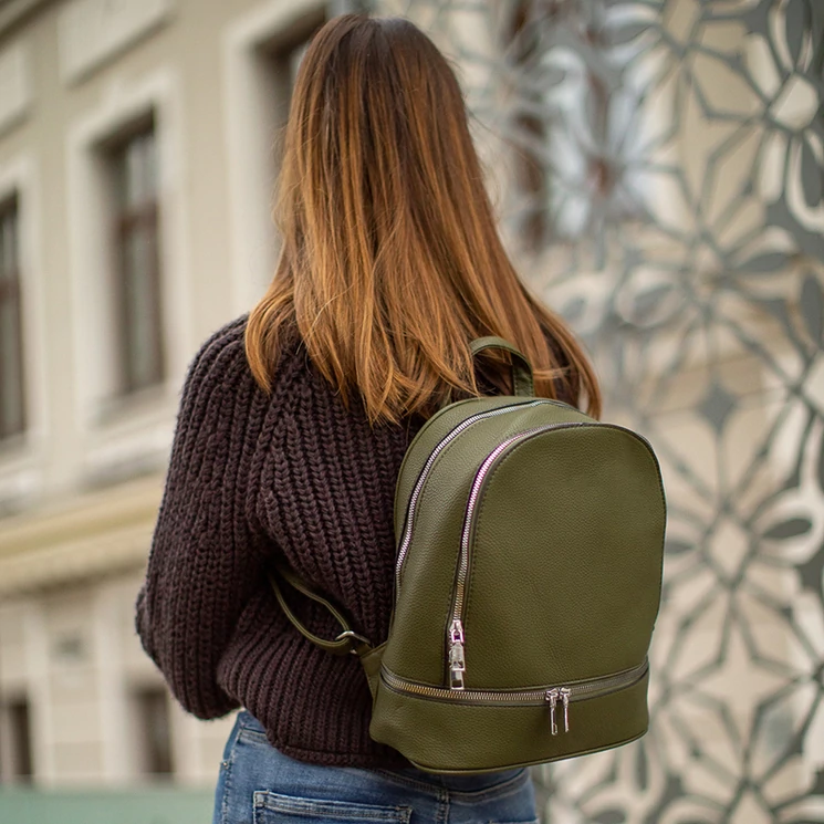 Női hátizsák zöld színben