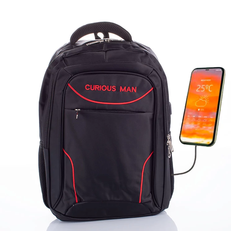 Laptophátizsák USB töltővel fekete színben