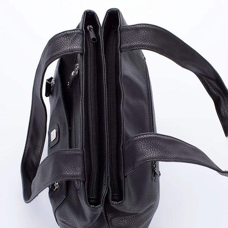 Női válltáska fekete-barna színben 