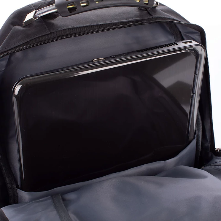 Ultraerős Fedélzeti méretű laptophátizsák USB töltővel