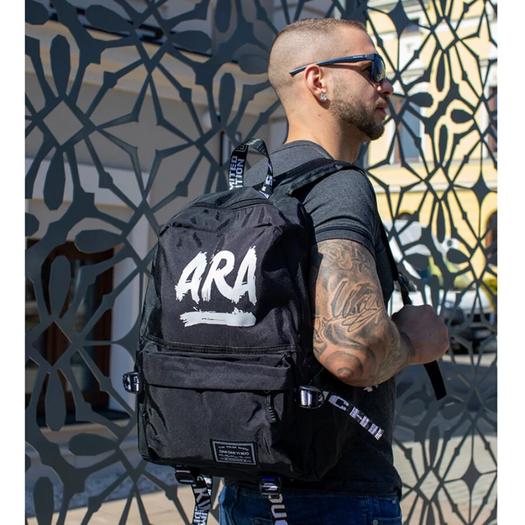 Hátizsák fekete színben 8815-fekete