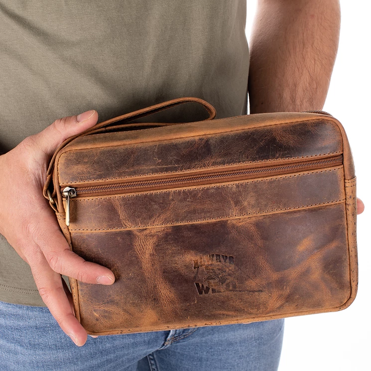 Wild valódi bőr autóstáska barna színben