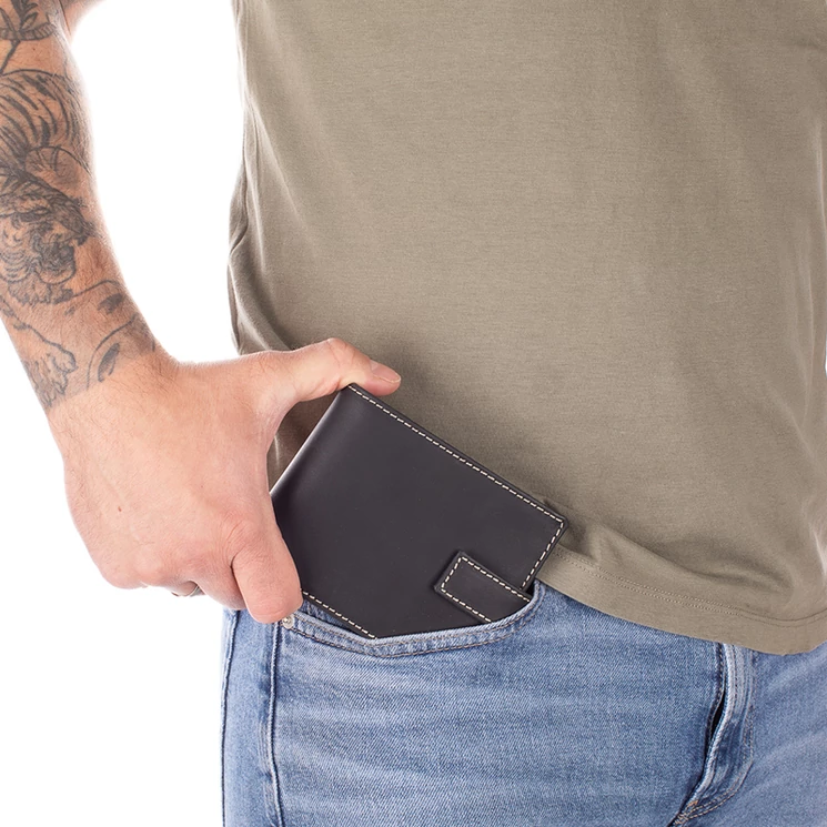 GIULIO valódi bivaly bőr férfi pénztárca díszdobozban RFID rendszerrel