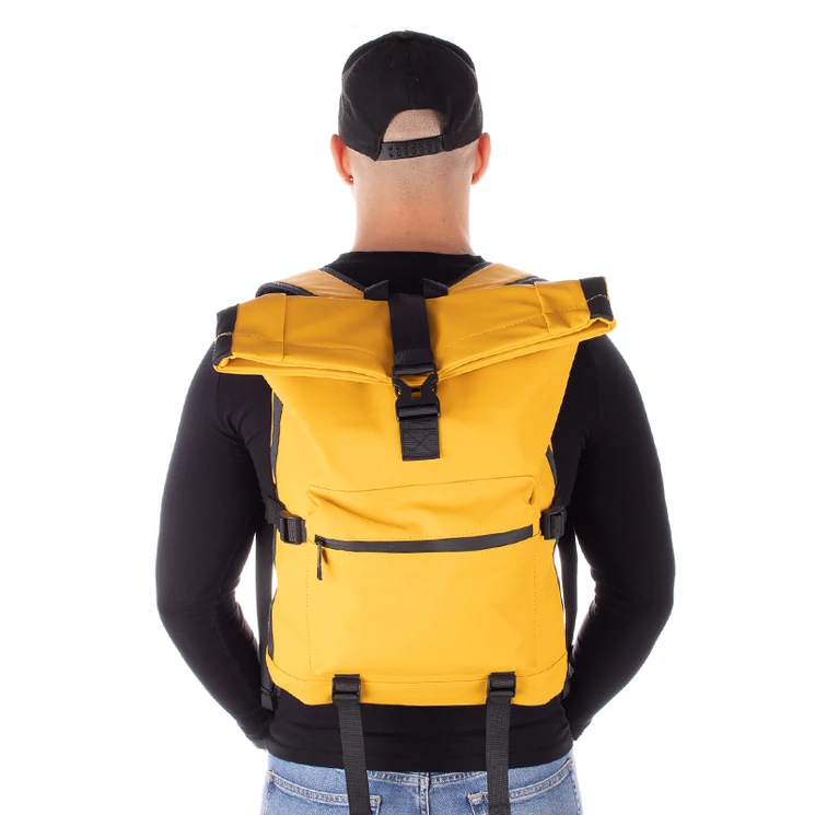 Sárga vízálló többzsebes laptoptartós hátizsák
