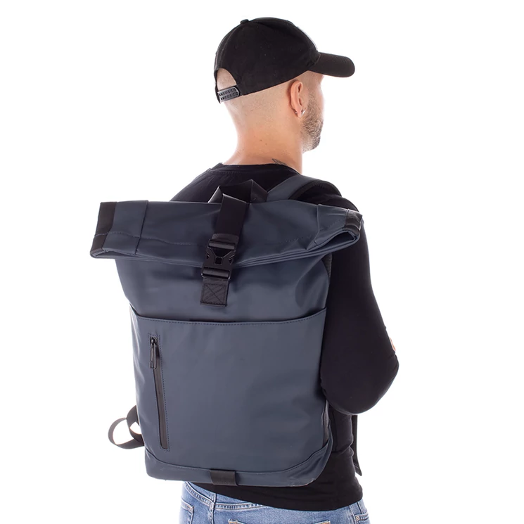 Sötétkék vízálló többzsebes laptoptartós hátizsák